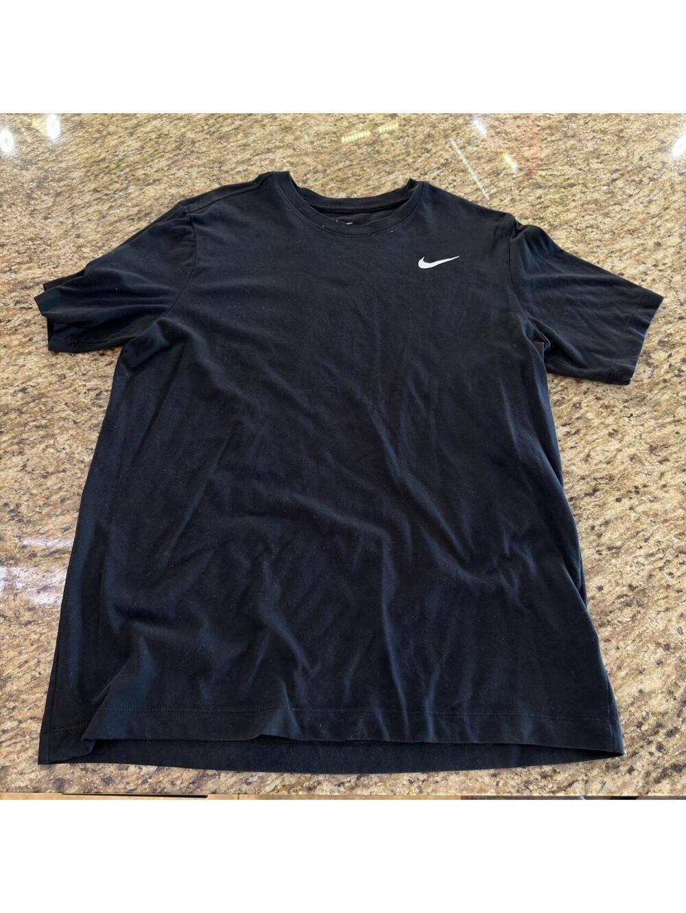 Nike Men's Black Tshirt